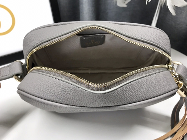 激安グッチバッグコピー着用イメージ